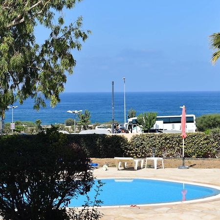 Timeless Cyprus Apartment Paphos Bagian luar foto
