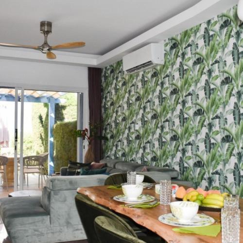 Timeless Cyprus Apartment Paphos Bagian luar foto