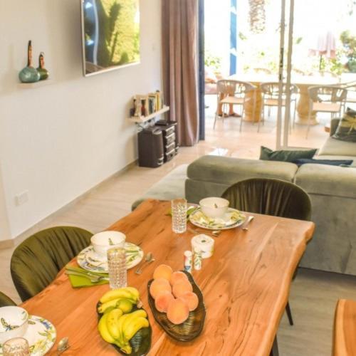 Timeless Cyprus Apartment Paphos Bagian luar foto