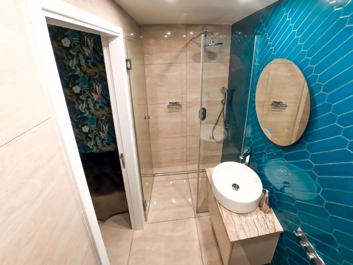 Timeless Cyprus Apartment Paphos Bagian luar foto