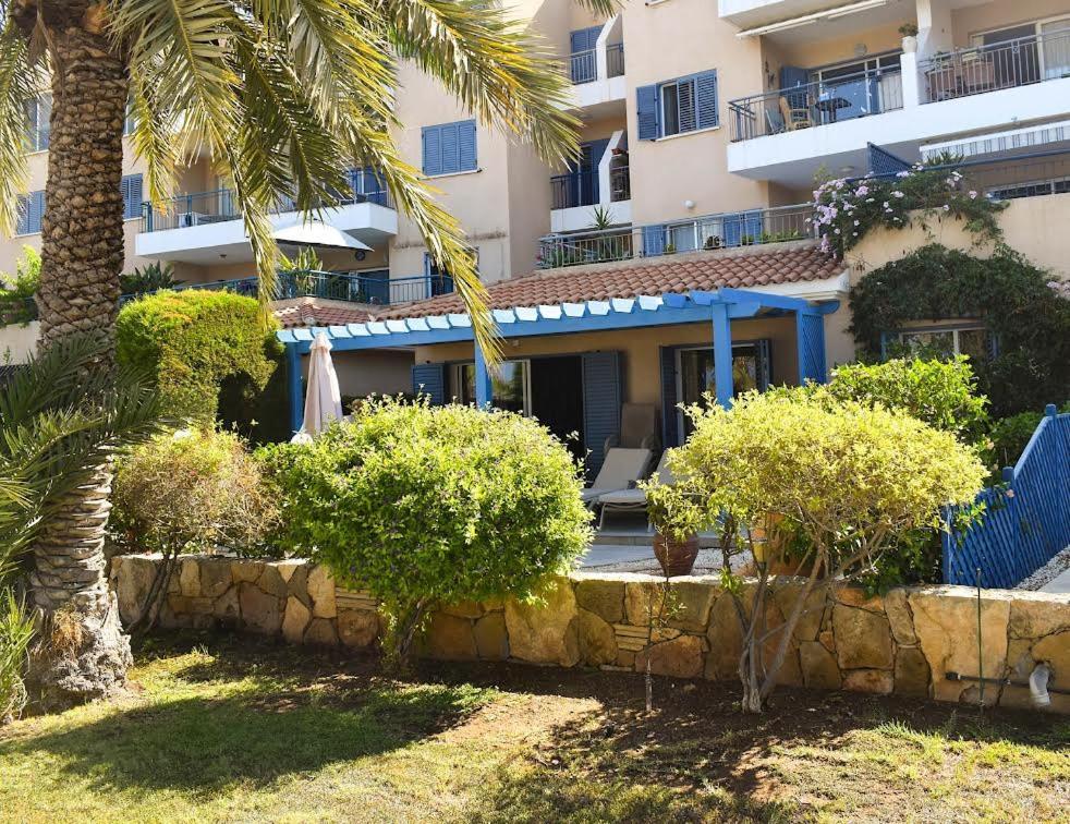 Timeless Cyprus Apartment Paphos Bagian luar foto