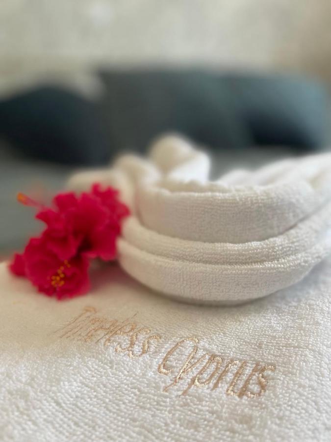 Timeless Cyprus Apartment Paphos Bagian luar foto