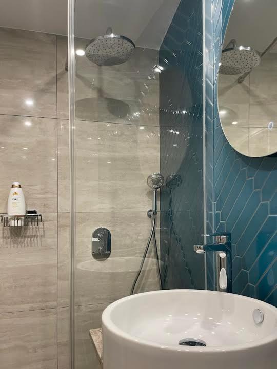 Timeless Cyprus Apartment Paphos Bagian luar foto